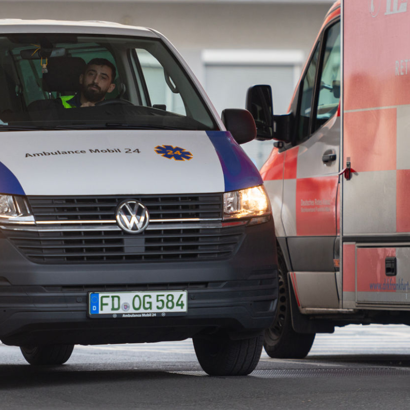 Krannkenfahrdienst-VW-Bus